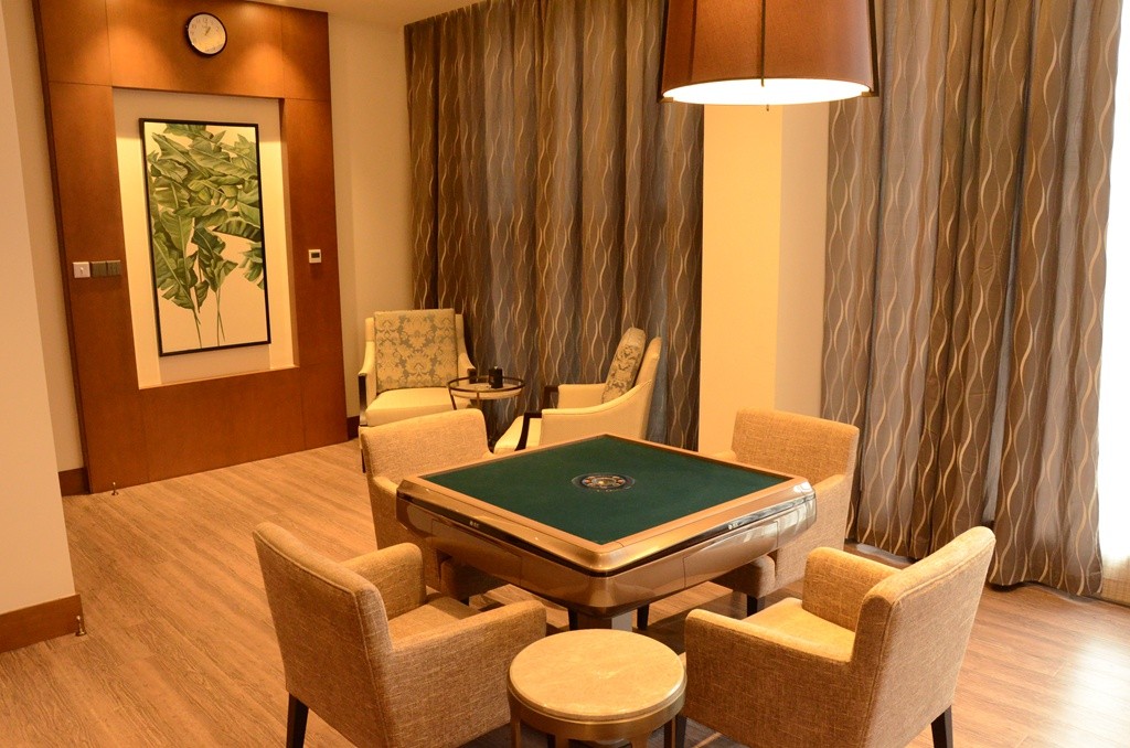 豪华棋牌室.jpg