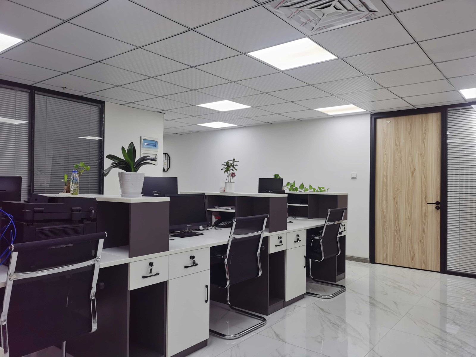 办公区2.jpg